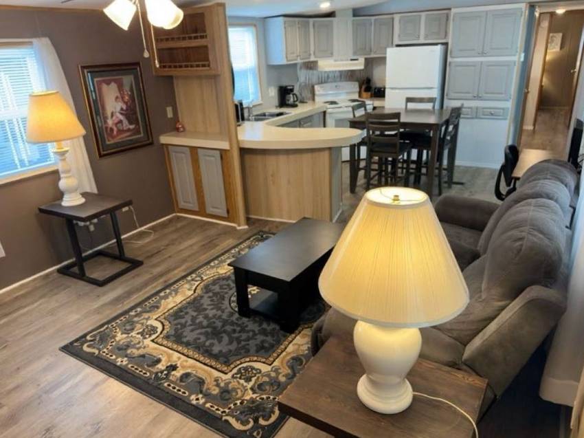 341 Sioux Drive a Winter Haven, FL Mobile or Manufactured Home for Sale